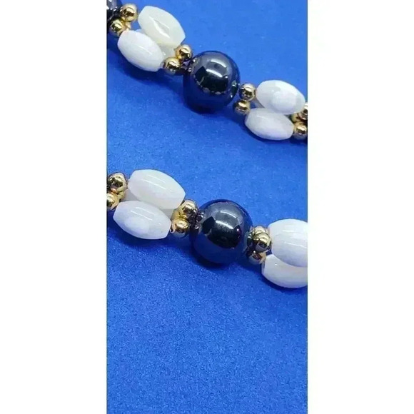 Hematite & Mother Of Pearl Necklace Bracelet Set Gold Bead Cluster Accents - Picture 4 of 9